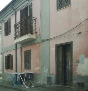 casapopolare comunale "confiscata" da rumeni