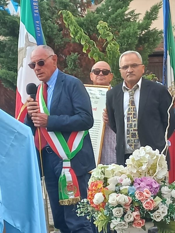 Si è svolta a Gioia Tauro, nella Piazzetta di Via antistante la